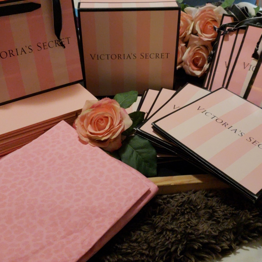 VICTORIAS Secret Gift bag&box&paper 7x7s